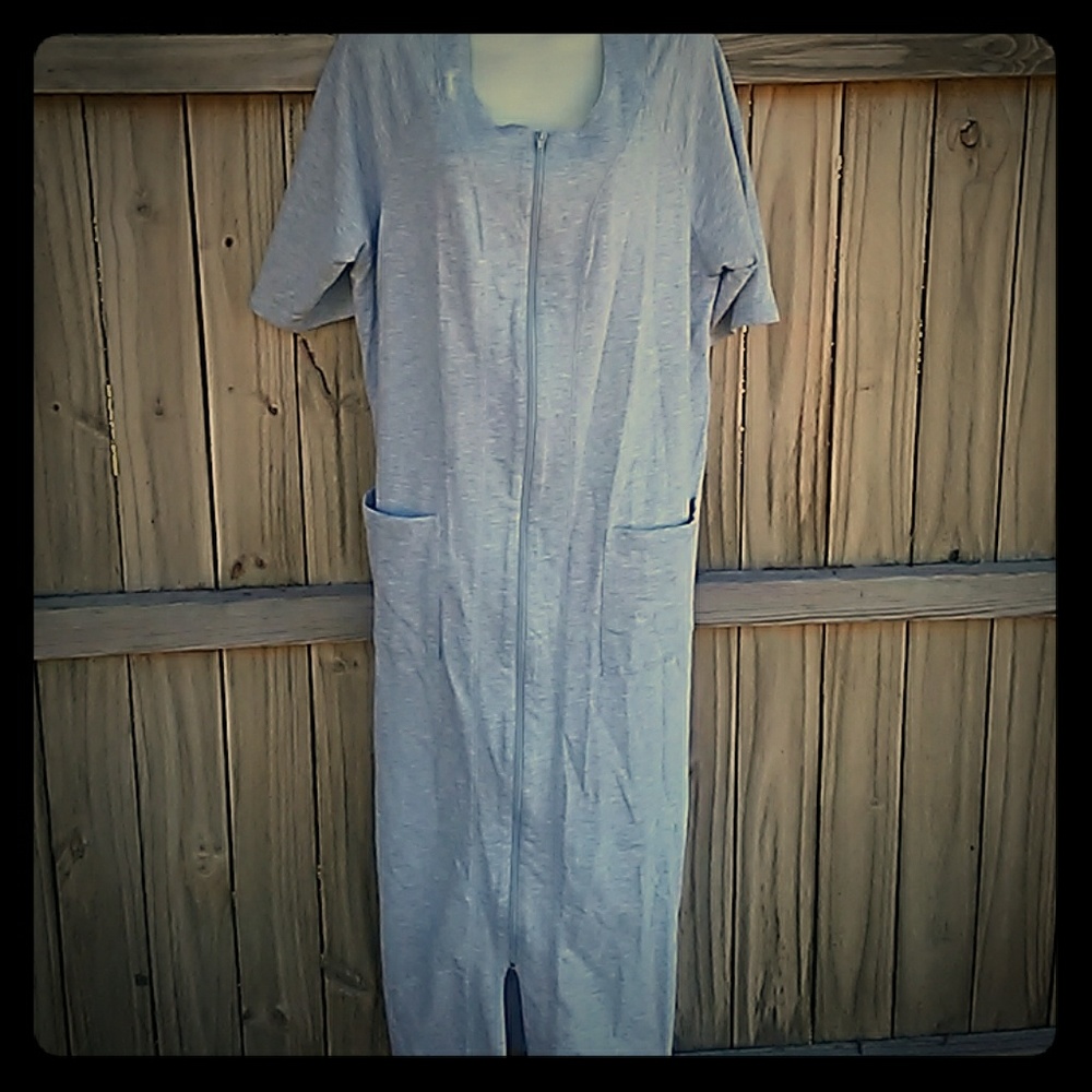 Long zippered short sleeve housecoat coverup